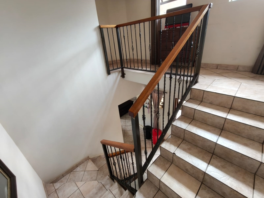 3 Bedroom Property for Sale in Safari Gardens North West